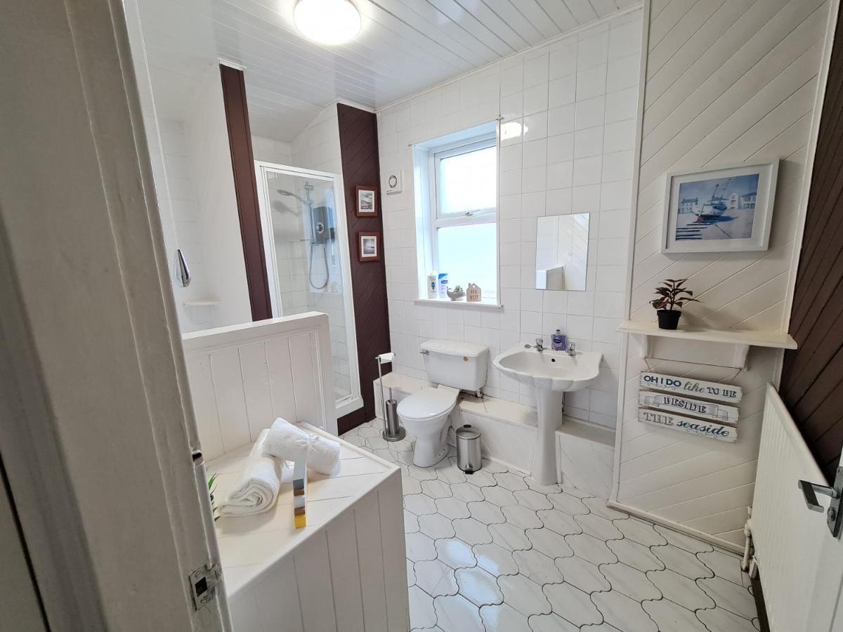 Large 3 Bed Flat, Free Parking Apartman Newcastle Upon Tyne Kültér fotó