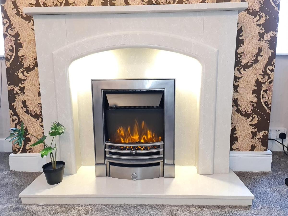 Large 3 Bed Flat, Free Parking Apartman Newcastle Upon Tyne Kültér fotó
