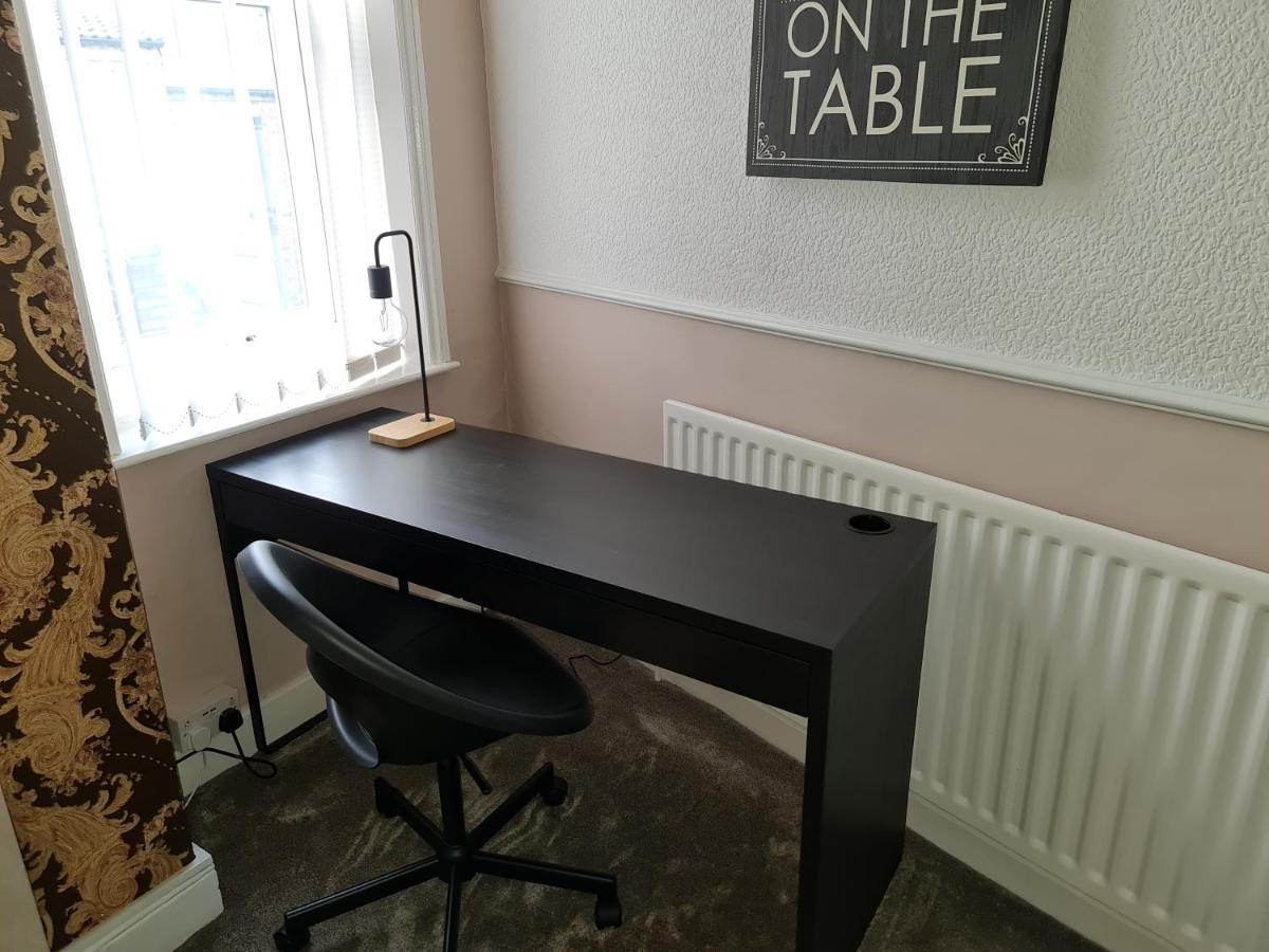 Large 3 Bed Flat, Free Parking Apartman Newcastle Upon Tyne Kültér fotó
