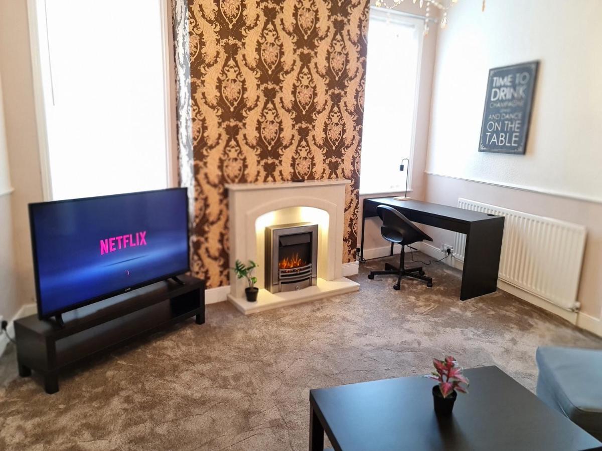 Large 3 Bed Flat, Free Parking Apartman Newcastle Upon Tyne Kültér fotó